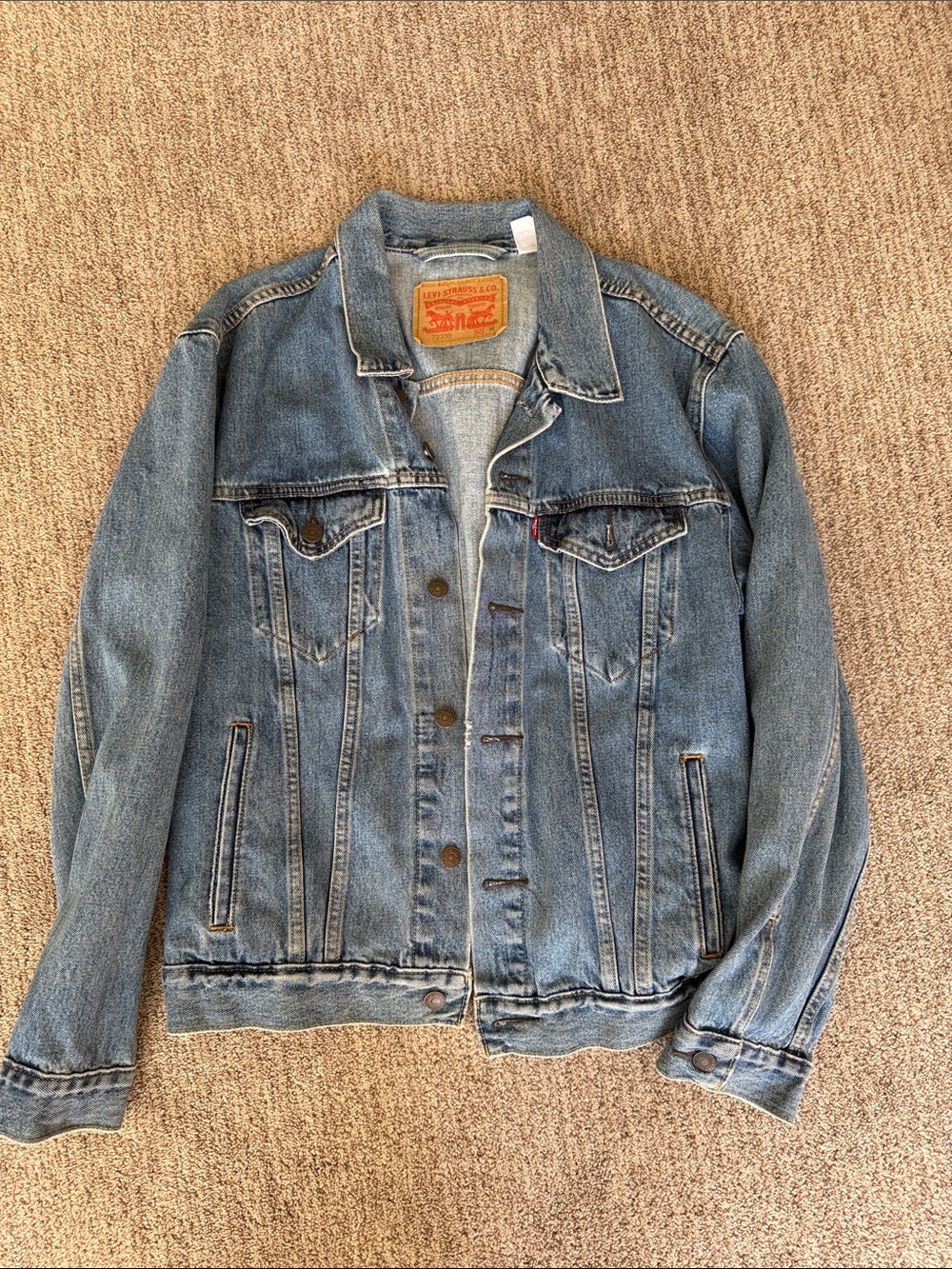 Vintage Levi's Men's Light Blue Denim Trucker Jacket